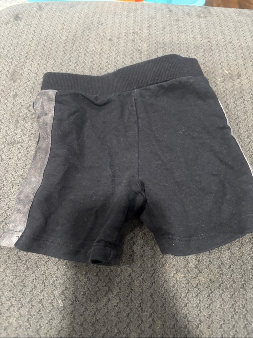 🟢10/$10 - black shorts